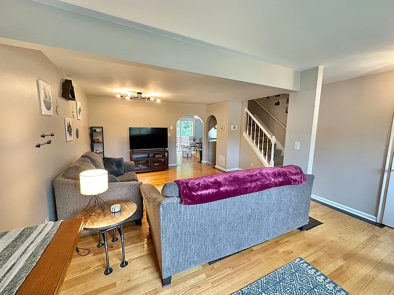 103 Staunton Ct — Photo 16