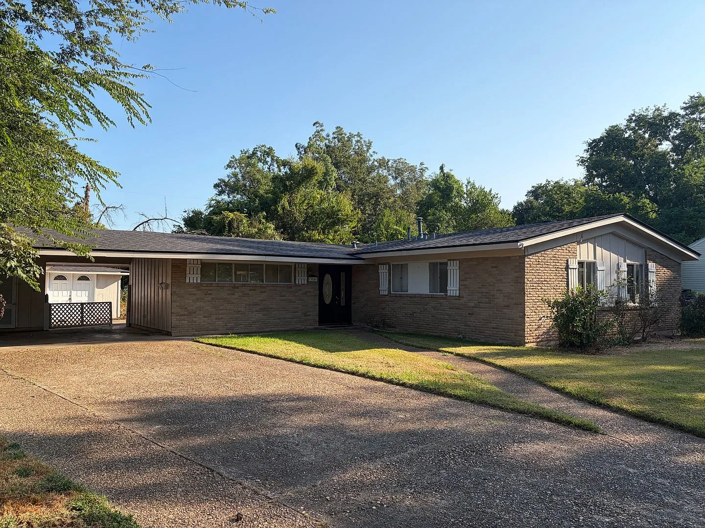 Broadmoor 3BR/2BA — Photo 1