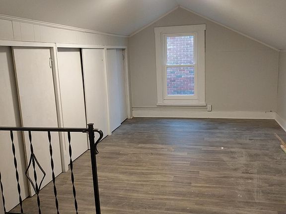 2nd image of 321 Whitelaw Ave
