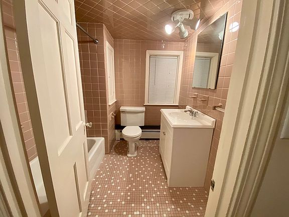 5th image of 4-6 Elgin Ct #2