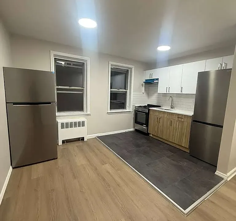 44 Irving St #5C