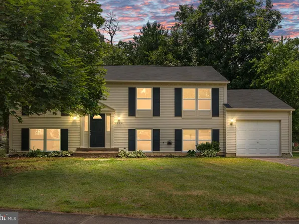 12821 Longleaf Ln, Herndon, VA 20170
