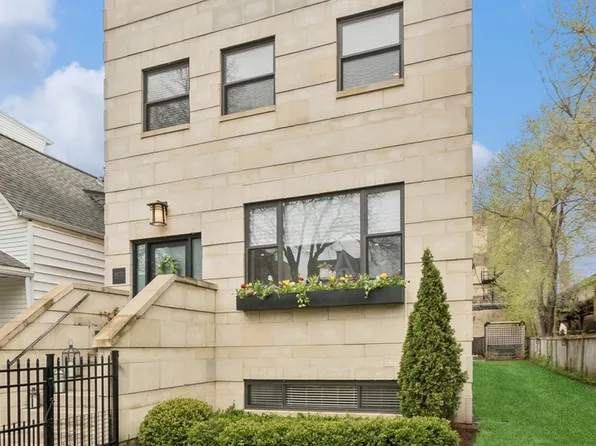1822 W Warner Ave, Chicago, IL 60613