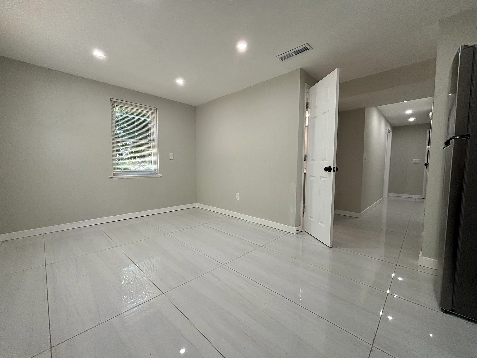 2 bed, 1235 sqft, $2,145 — Photo 2