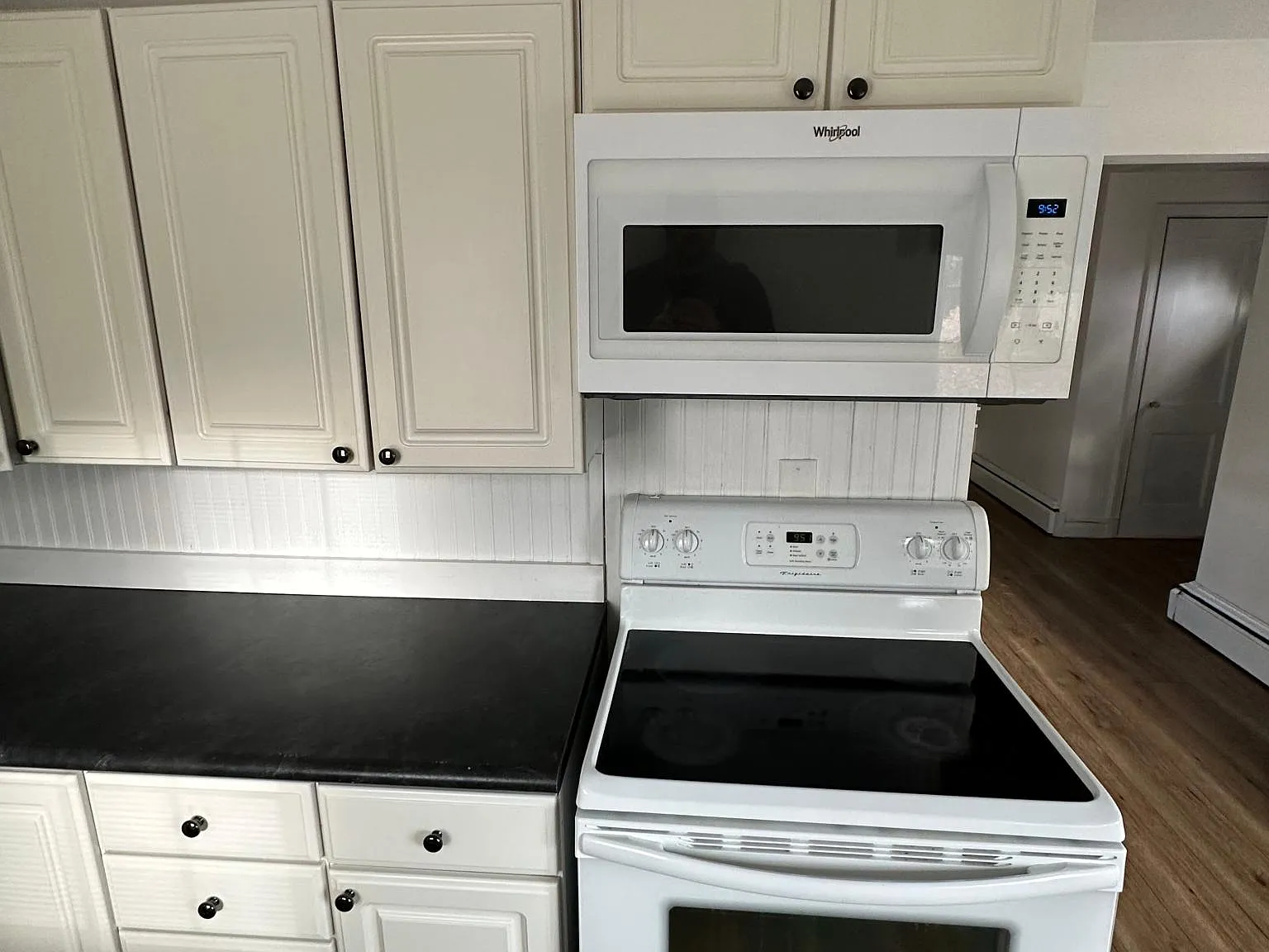 3 bed, 1500 sqft, $1,700 — Photo 4