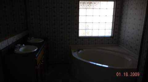 2nd image of 190 River Oak Dr