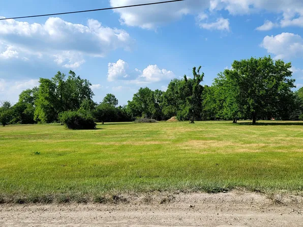 9153 Bemis Rd, Ypsilanti, MI 48197