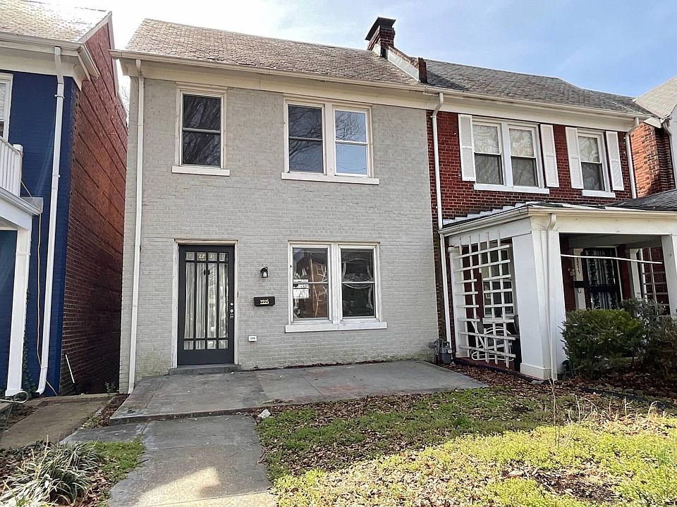 1st image of 2225 Rosewood Ave