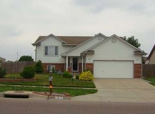 1917 S Cranbrook Ave, Wichita, KS 67207