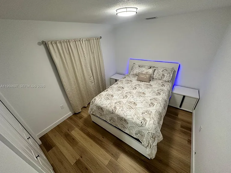 2359 Kings Crest Rd — Photo 8