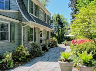 374 Evergreen Pl, Ridgewood, NJ 07450