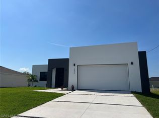 1832 NW 22nd Pl, Cape Coral, FL 33993