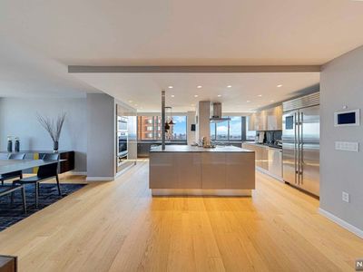 200 Old Palisade Rd APT 24, Fort Lee, NJ, 07024