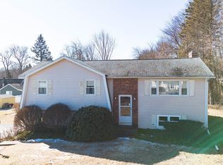 7 Birchwood Dr, Boylston, MA 01505