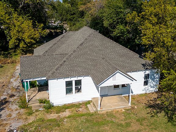 2nd image of 221 SE 55th St #8978845CA