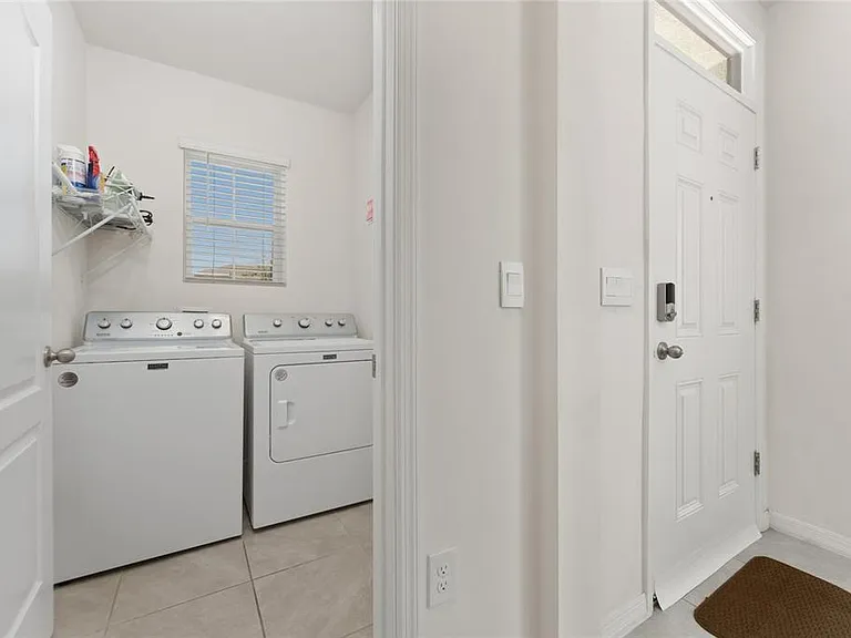 1874 Wild Rye Way — Photo 15