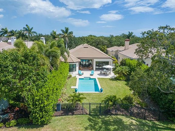 3rd image of 1205 Islander Way