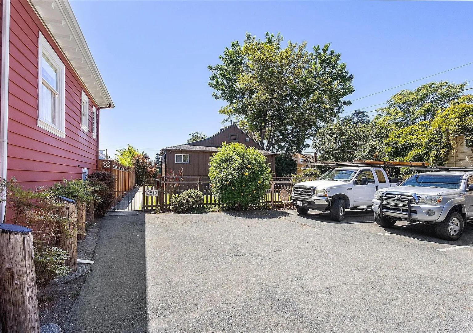 2510 Eagle Ave #C - 2 bedroom | 1 bath | Back Cottage — Photo 3