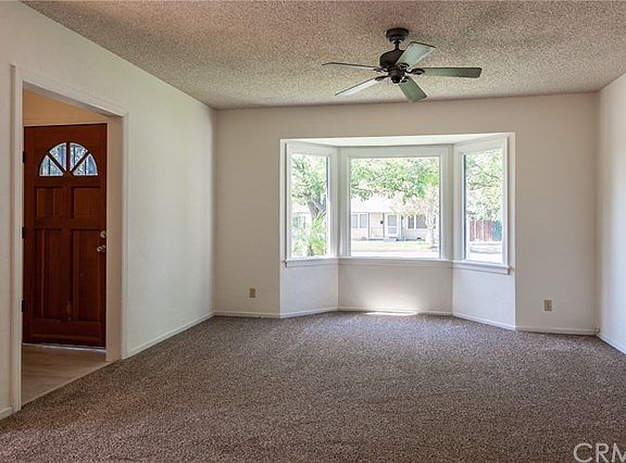 4th image of 3487 N Pershing Ave