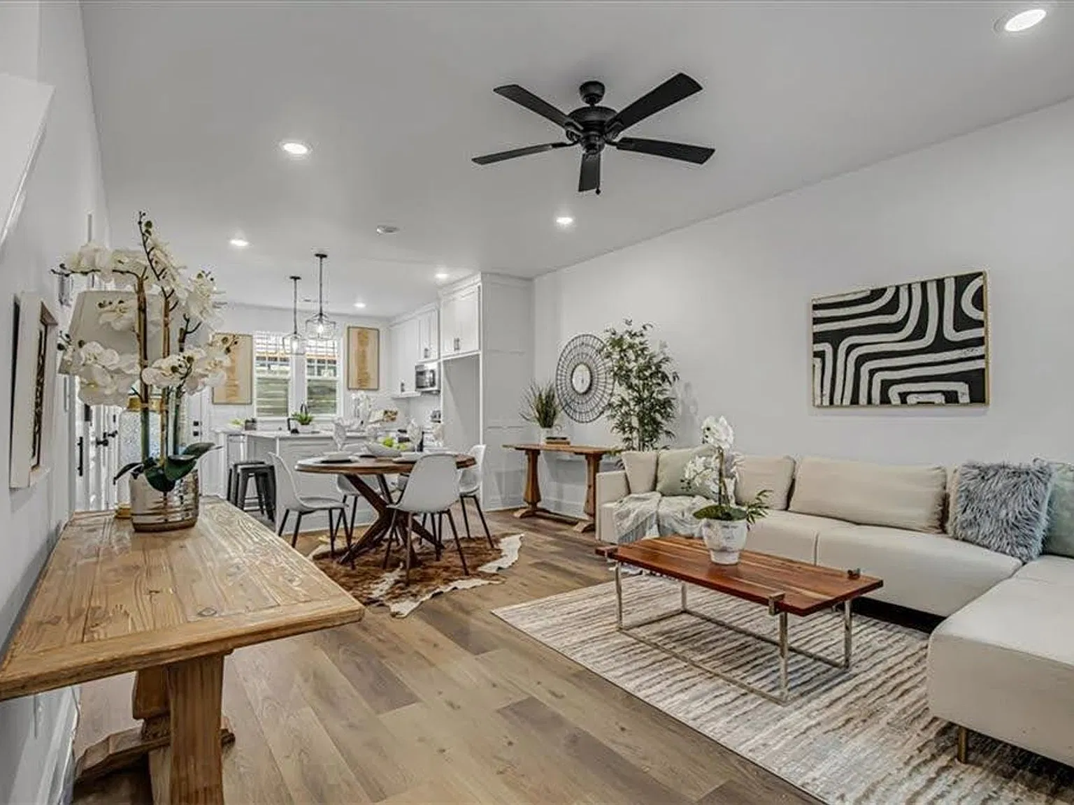 769 S Washington Ave — Photo 4
