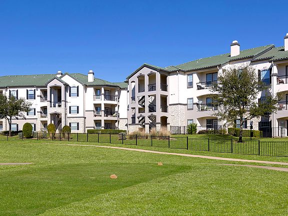 Falconhead Grounds