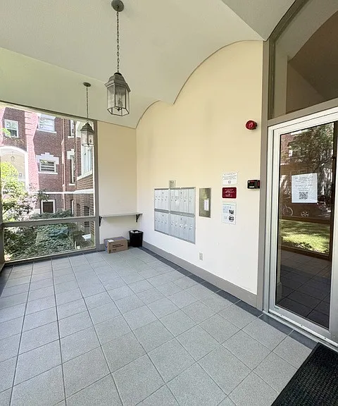 4 Arlington St #12 — Photo 2