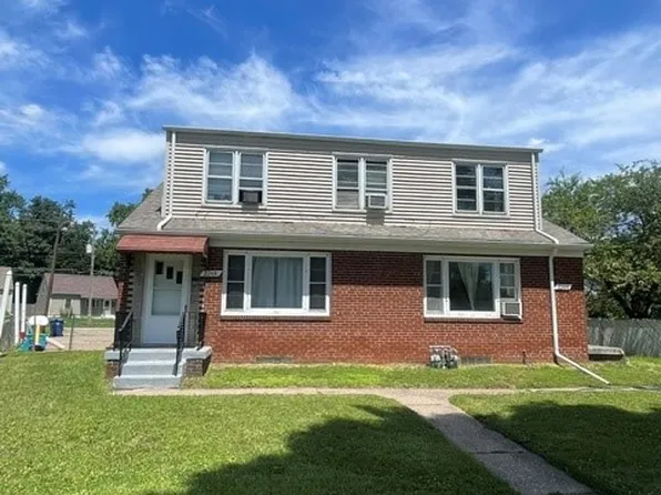 2344 W 3rd St, Davenport, IA 52802