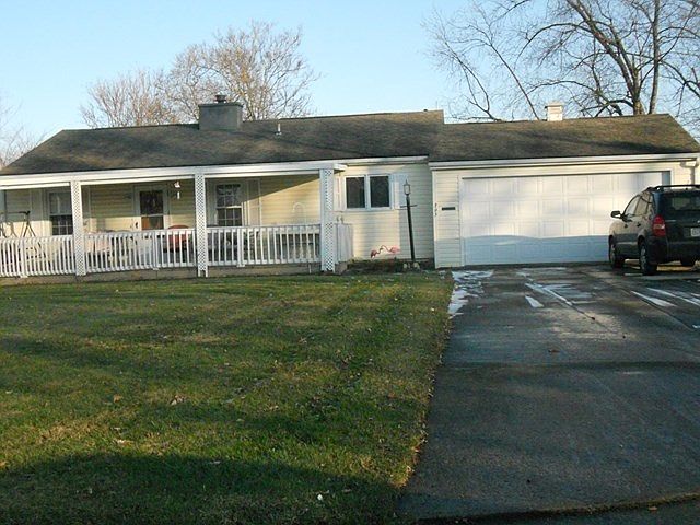 1st image of 395 W Lynn Dr