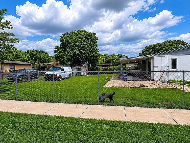 28501 SW 147th Ct — Photo 10