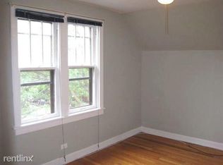 3055 N Racine Ave, Chicago, IL 60657