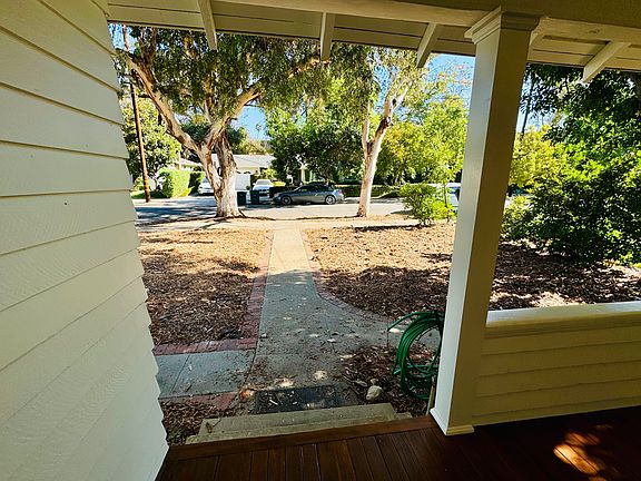 4th image of 849 Winona Ave