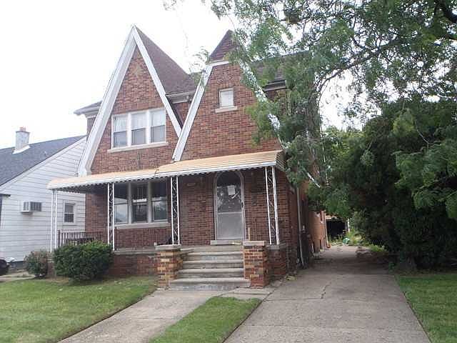 2nd image of 8222 Grandville Ave