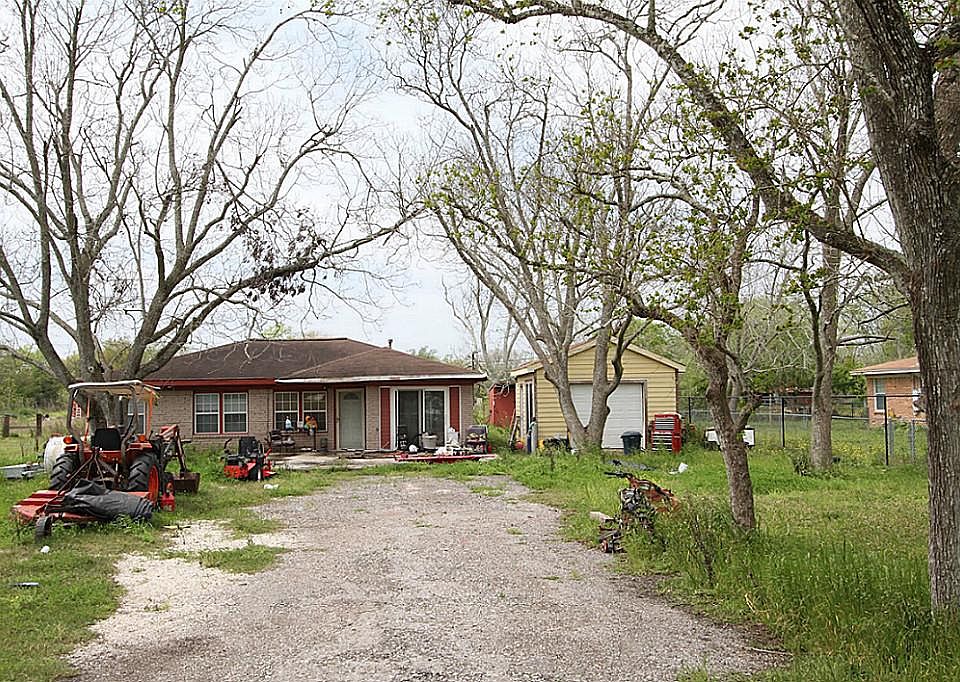 1st image of 10403 San Leon Dr