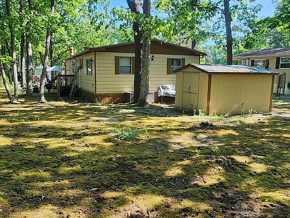 2nd image of 79 Skyline Dr