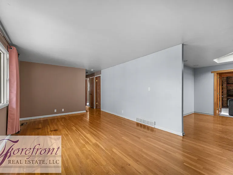 139 Marigold St — Photo 4