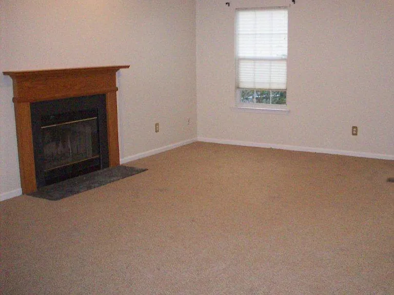 312 Tharpe Dr — Photo 5
