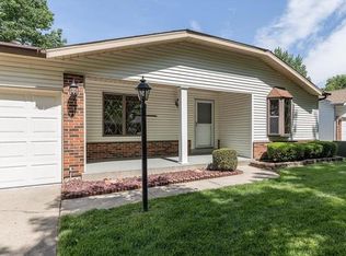 1021 Holly River Dr, Florissant, MO 63031
