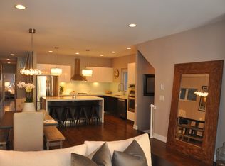 1519 W Fry St #3, Chicago, IL 60642