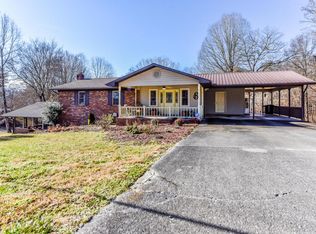 1151 Hitchhike Trl, Maryville, TN 37803