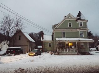 482 Concord Ave, St Johnsbury, VT 05819