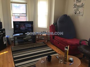 203 Hillside St APT 3G, Roxbury Crossing, MA 02120