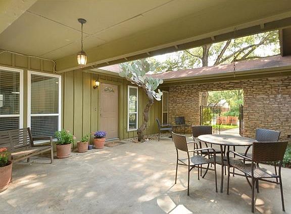 4th image of 8400 Grayledge Dr