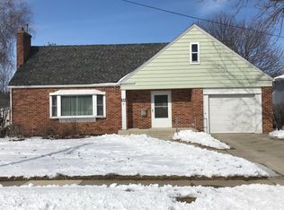 106 8th Ave E, Cresco, IA 52136