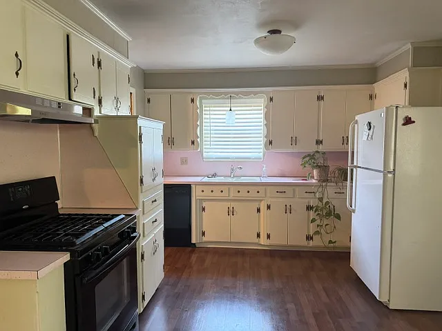 2108 Marshall Drive - 1 — Photo 4