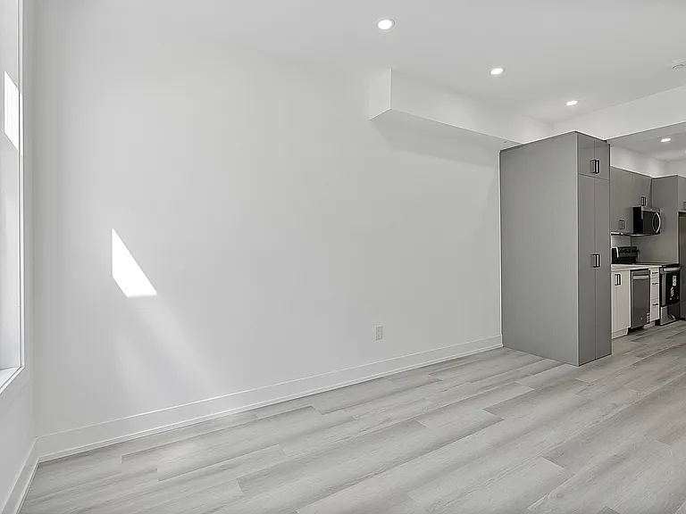 587 Oakwood Ave — Photo 42