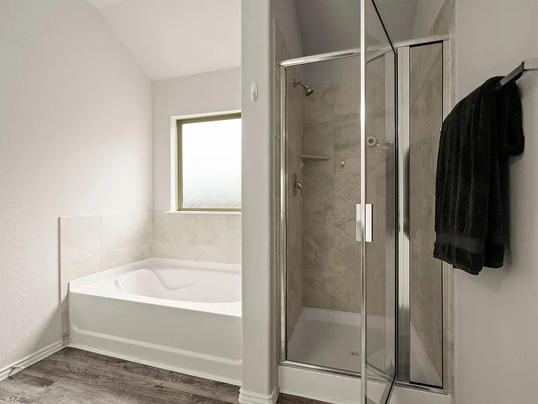 SHOWER + SOAKING TUB!