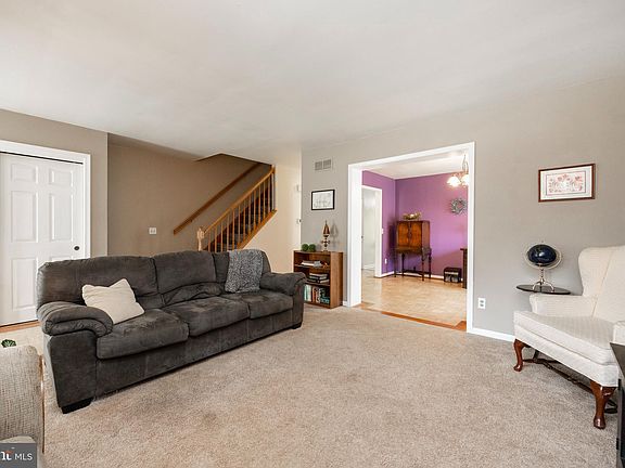 5th image of 1170 Valley Stream Dr