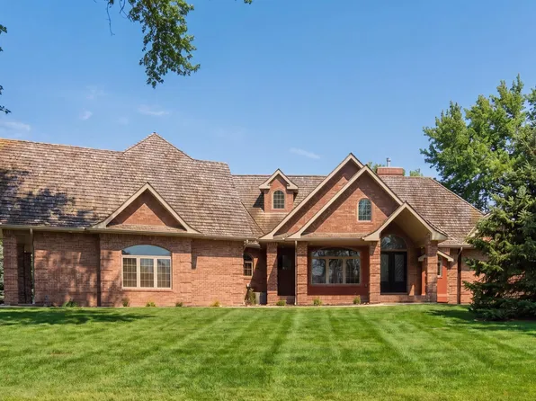 942 Spyglass Cir, Dakota Dunes, SD 57049