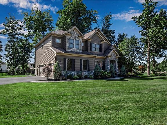 3rd image of 5984 Corinne Ln