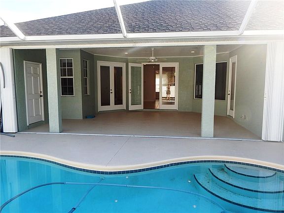 3rd image of 455 Greystone Ct SW